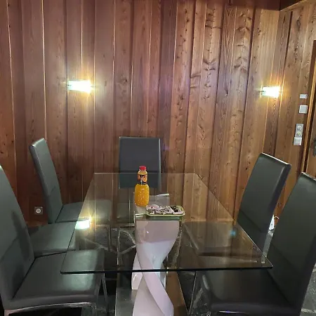 Chalet A En Bordure De Foret *